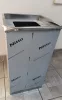 *SÉRÜLT* - Rozsdamentes acél szemetes szögletes levehető fedéllel 54L