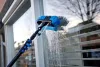 4,6 m teleszkópos napelem tisztító kefe vegyszeradagolóval, acél nyéllel + ajándék Solar Shine koncentrátum (750 ml)