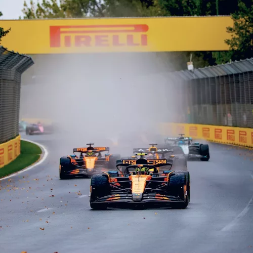 Falinaptár képes lemeznaptár 300x300mm, Formula Realsystem 2027.
